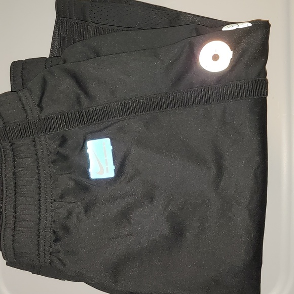 Rare Men's Black Nike NSRL Sports Research Lab Vaporknit Shorts 38 Large EUC - Picture 9 of 9